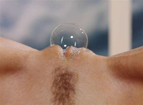 26 Funny Pussy Pictures (These Girls Do Crazy Stuff With ...
