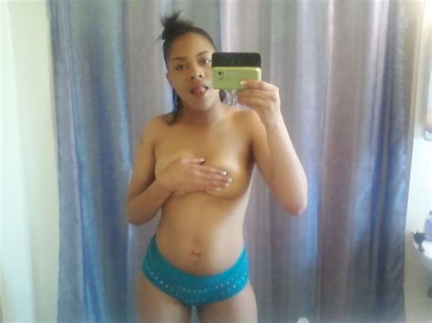 Hot and sexy busty ebony girl with pretty light skin. - Expic Hot and sexy busty ebony girl with pretty light skin Expic