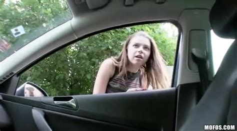 Pulling Over To Pound A Pussy : XXXBunker.com Porn Tube