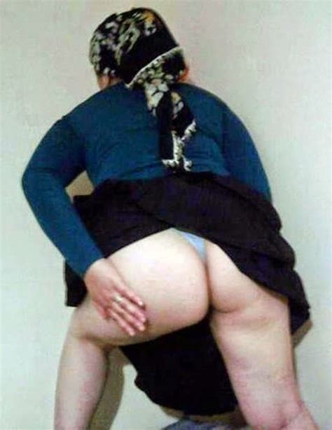 Desi Arab Girl Big Ass In Hijab